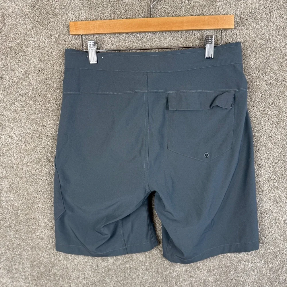 The North Face Mens Gray Zip Pocket Cargo Shorts Size‎ 30 Outdoor Hiking